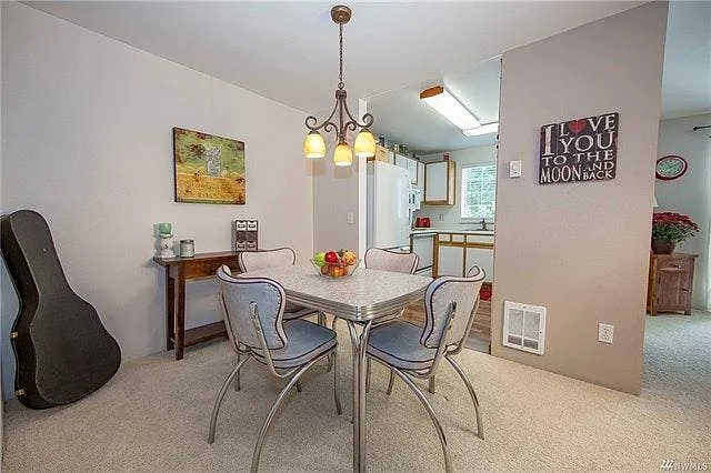 1 bed, 705 sqft, $1,400 — Photo 4