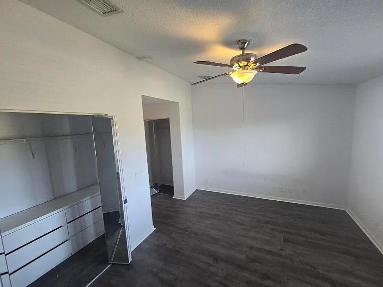 1710 NE 6th St #1308 — Photo 11