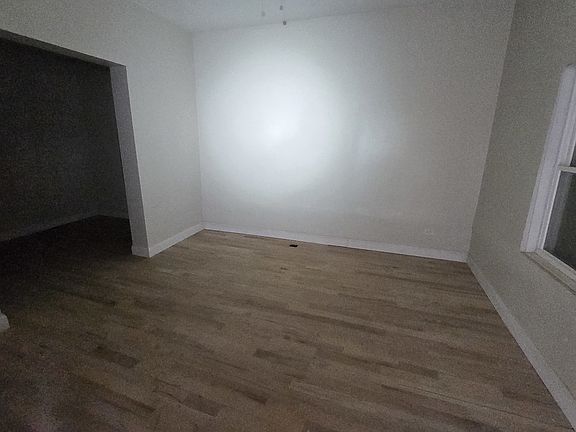 2nd image of 426 N Trumbull Ave