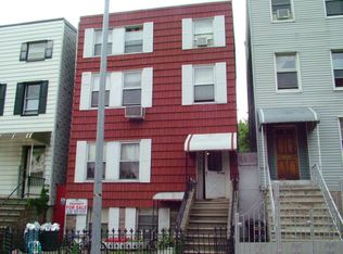627 Leonard St, Brooklyn, NY 11222
