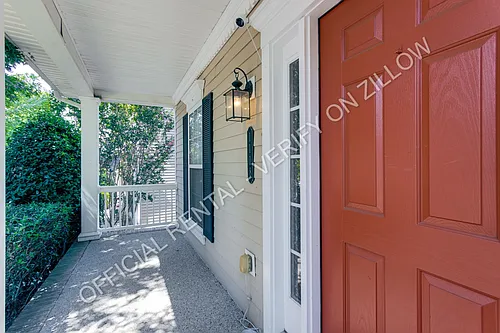 1108 Hudson Ln Photo 1