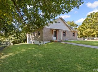 400 Conniston Dr, Belleville, IL