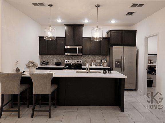 5th image of 9907 Kaspar Dr