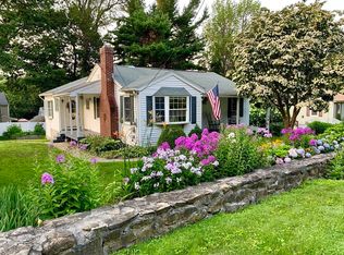 1 Bainridge Rd, Worcester, MA 01602