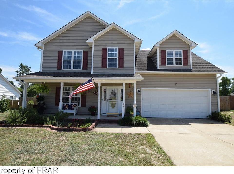 1st image of 32 Camden Ct E