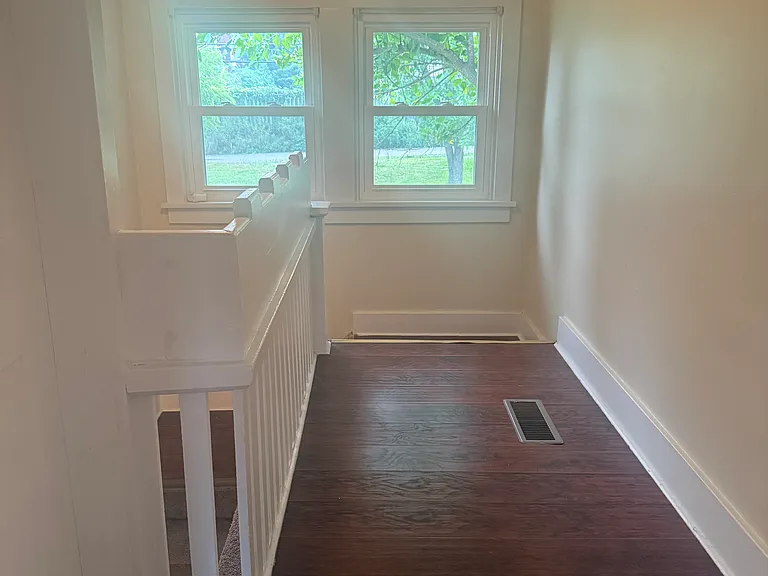 229 Glenn Ave — Photo 11