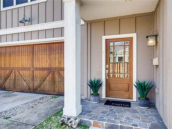 3rd image of 1008 Karen Ave #B