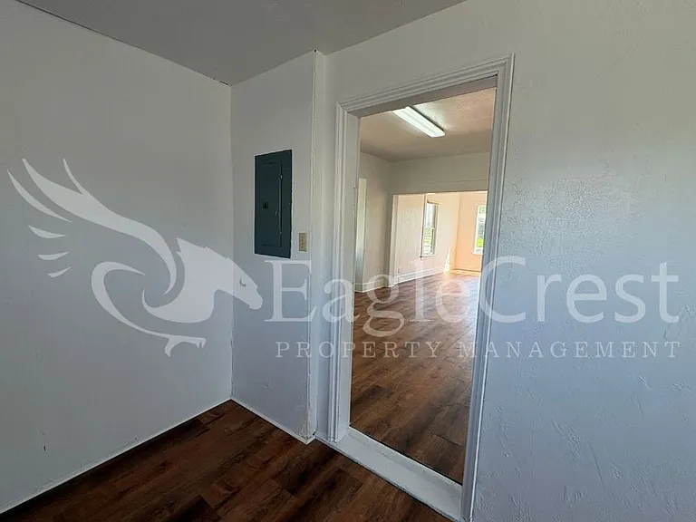 706 S College Ave — Photo 42