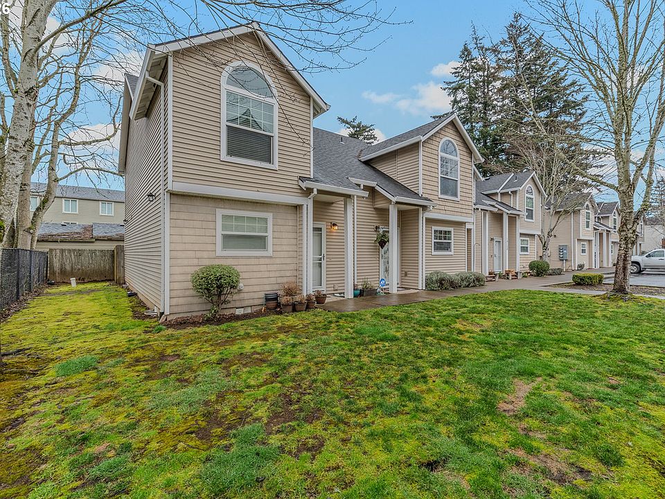 1st image of 19159 SE Yamhill St APT 15