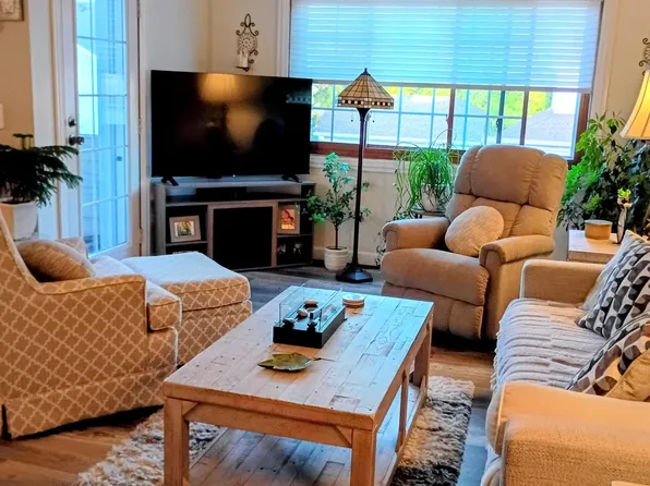 4160 3rd St NE Unit 203, Columbia Heights, MN 55421