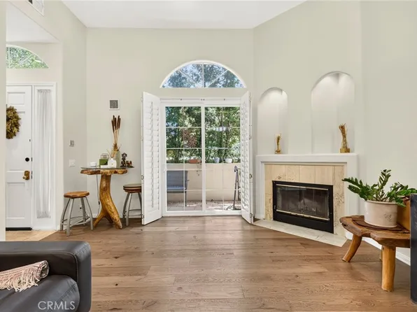 5340 Las Virgenes Rd APT 11, Calabasas, CA 91302