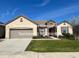 2647 Sample Ave, Clovis, CA 93611