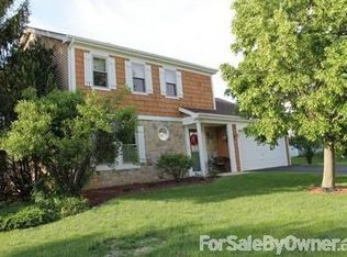 27W270 Virginia St, Winfield, IL 60190