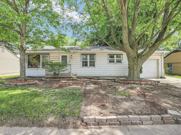 1108 S Mattis Ave, Champaign, IL 61821