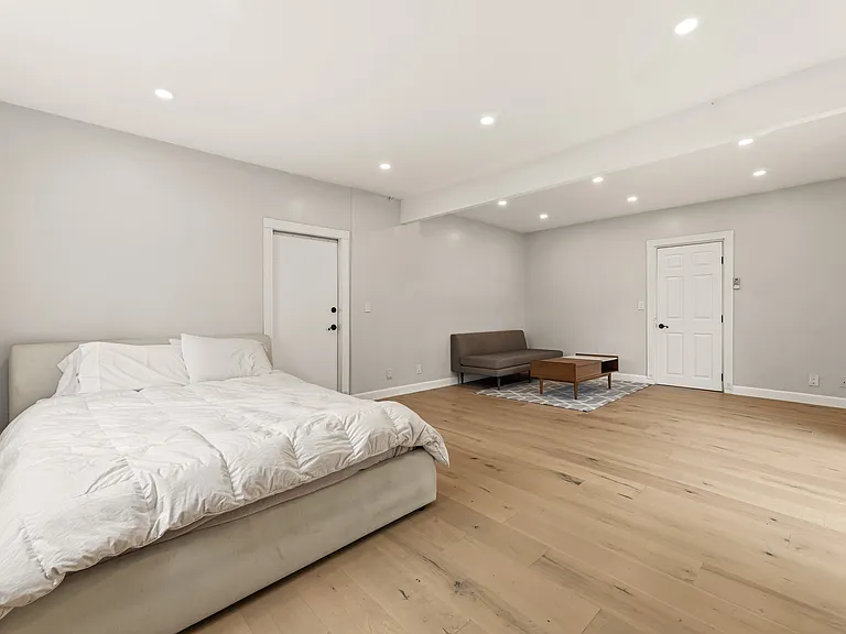 Gladiola Dr — Photo 16