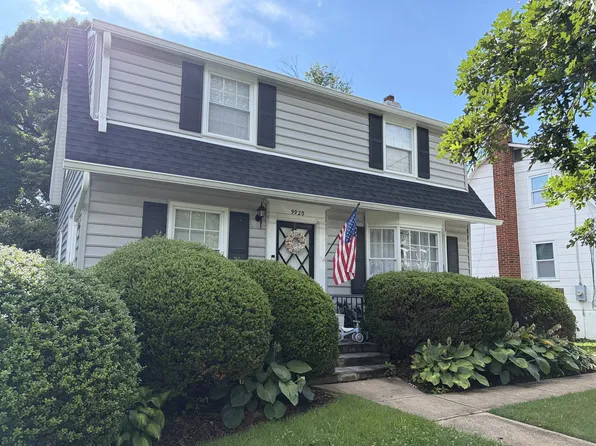 9920 Dickens Ave, Bethesda, MD 20814