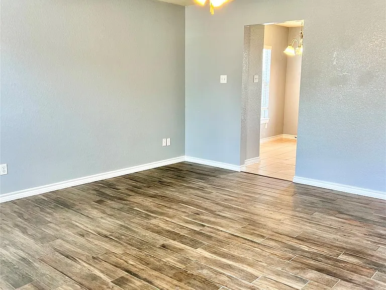 1728 Red Oak Ct — Photo 7