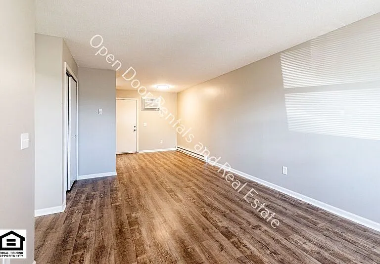 303 Autumn Hills Dr — Photo 5