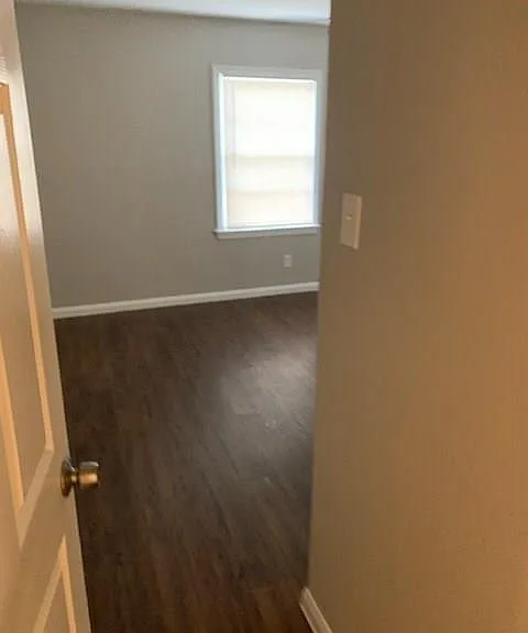 1003 Largo St — Photo 9