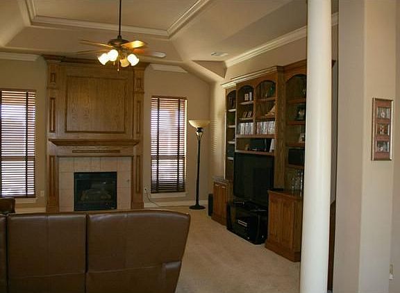 4th image of 14668 Clair Ct W