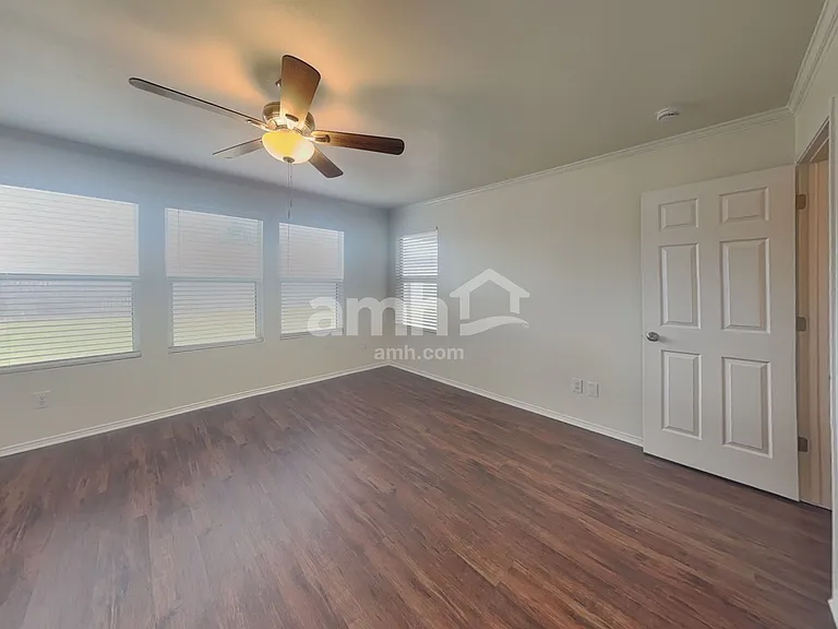 9921 Thomas Jefferson Dr — Photo 12