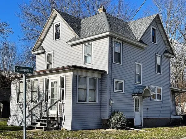 2 Lehigh Ave, Manchester, NY 14504