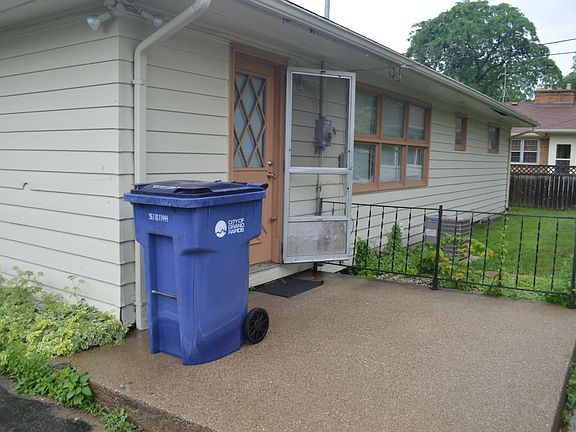 2nd image of 1747 Griggs St SE