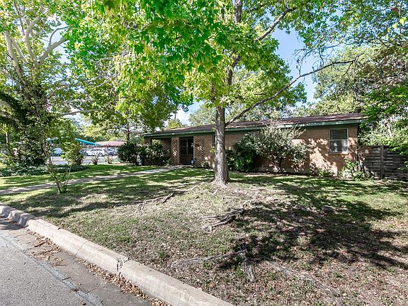 5th image of 1700 Northridge Dr