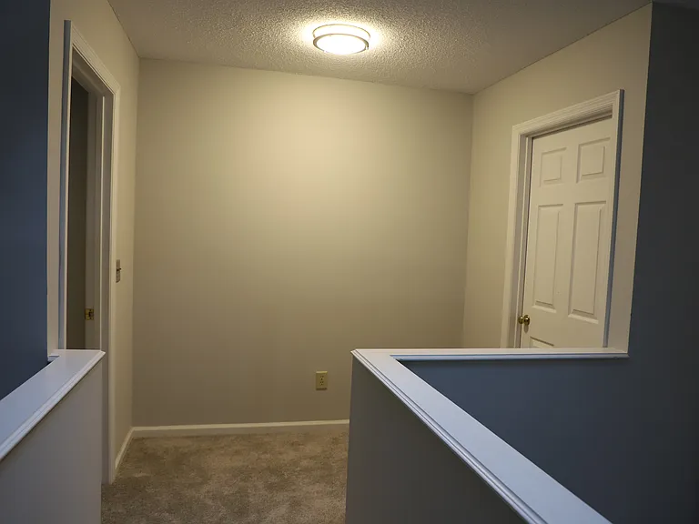 105 E Lakemont Dr — Photo 13