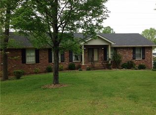 4050 Lake Pkwy, Hermitage, TN 37076