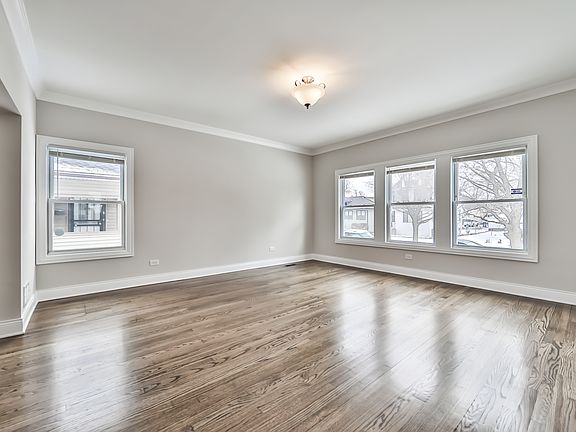 4th image of 208 S 20th Ave