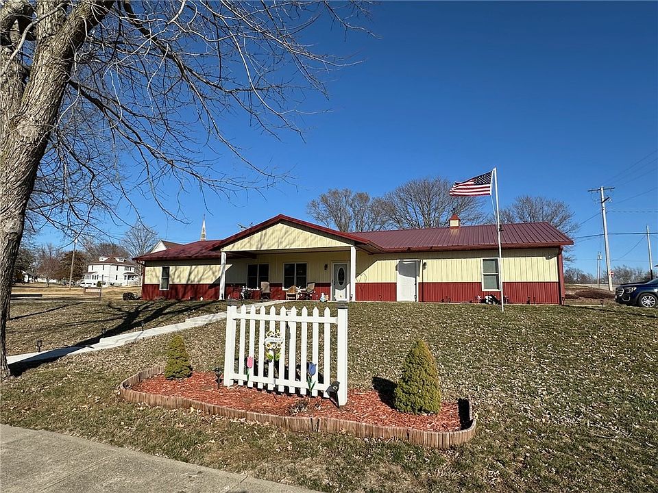 103 E Franklin St, Lacona, IA 50139 Zillow