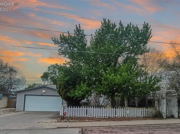 613 Barrett Ave, Canon City, CO 81212