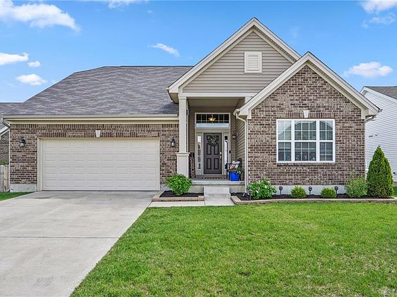 3rd image of 4227 Spicebush Dr