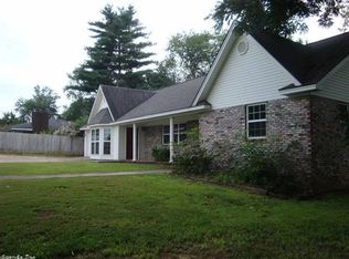 1007 S Spring St, Searcy, AR 72143