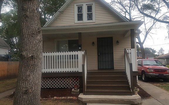 3rd image of 616 E 148th St