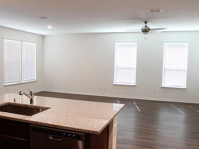 1012 West Dr — Photo 14