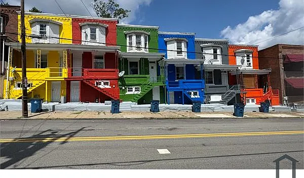 2613 Webster Ave