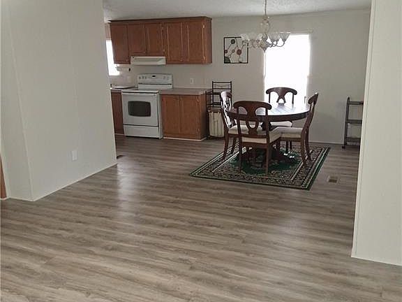 5th image of 204 Nubbin Ridge Rd