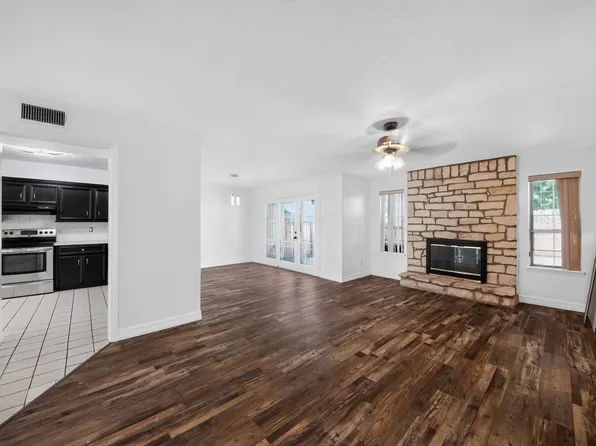 7335 Antoine Dr, Houston, TX 77088