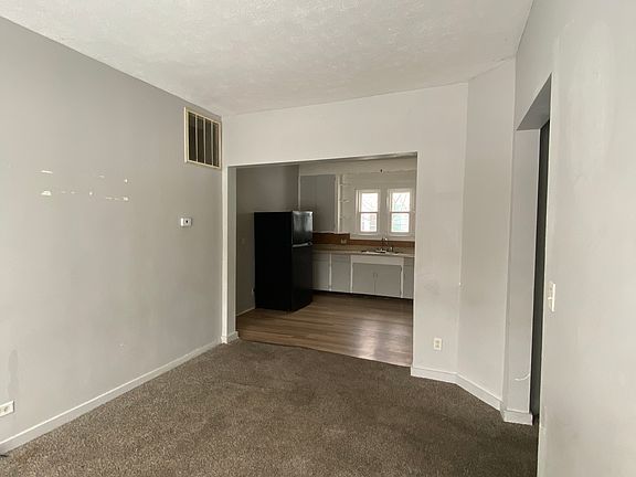 2nd image of 709 N Washington St