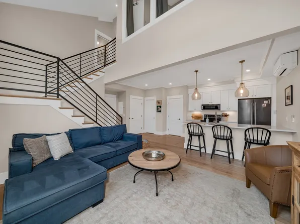 142 Main St #4, Amesbury, MA 01913