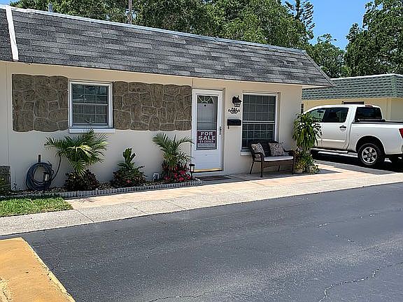 2nd image of 284 Sky Loch Dr W