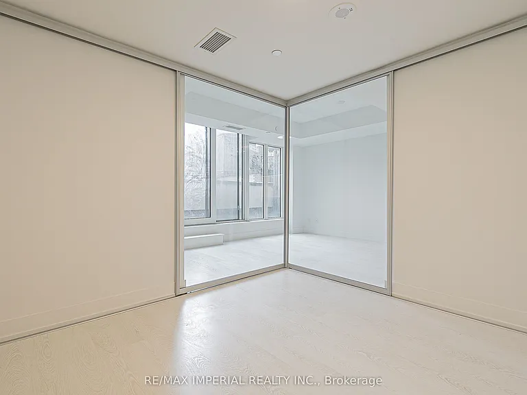 308 Jarvis St #305 — Photo 28