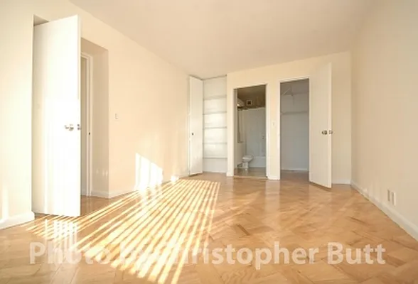 Rented by Citi Habitats | media 6