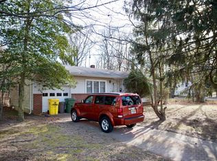 13 Cherry St, Lakewood, NJ 08701