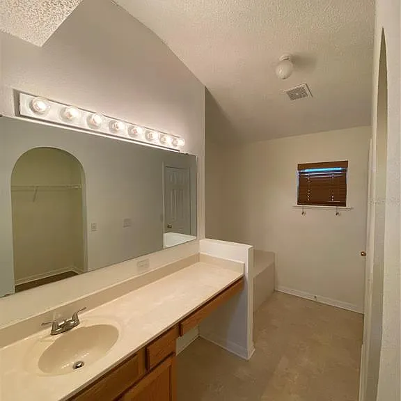 3992 Warbler Dr — Photo 6