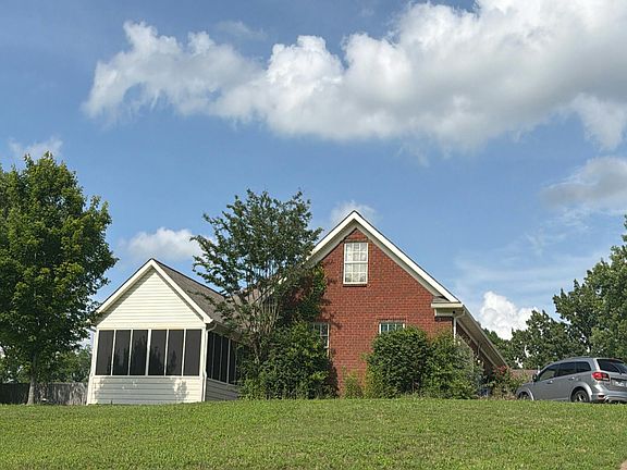 2nd image of 539 Meadowland Rd
