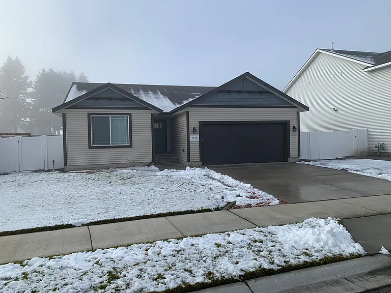 3890 W Belgrave Way — Photo 1
