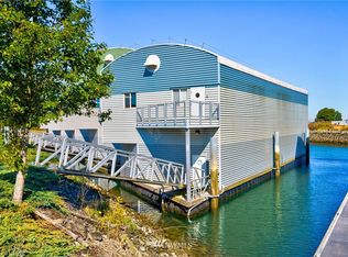 10989 Josh Green Ln #5, La Conner, WA 98257